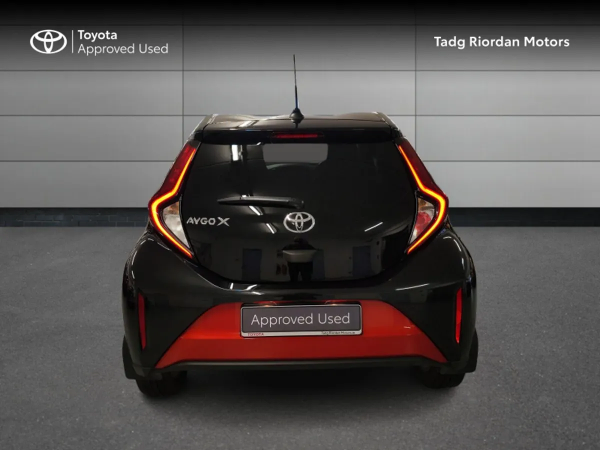 Toyota Aygo X DESIGN 4DR - Image 4