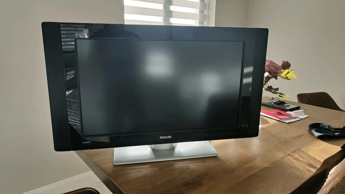 32 Inch Phillips TV non smart - Image 1