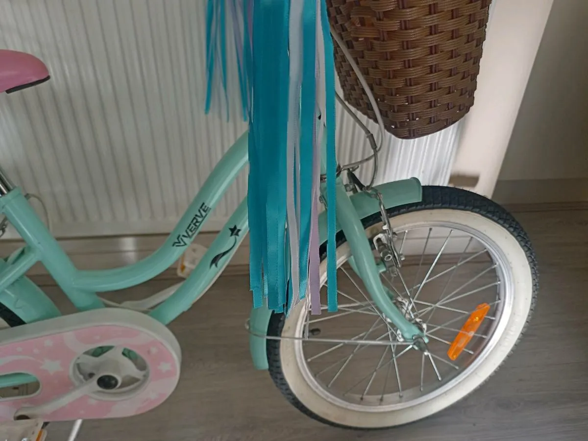 Kids verve star kids bike size 18 inch wheels. - Image 4