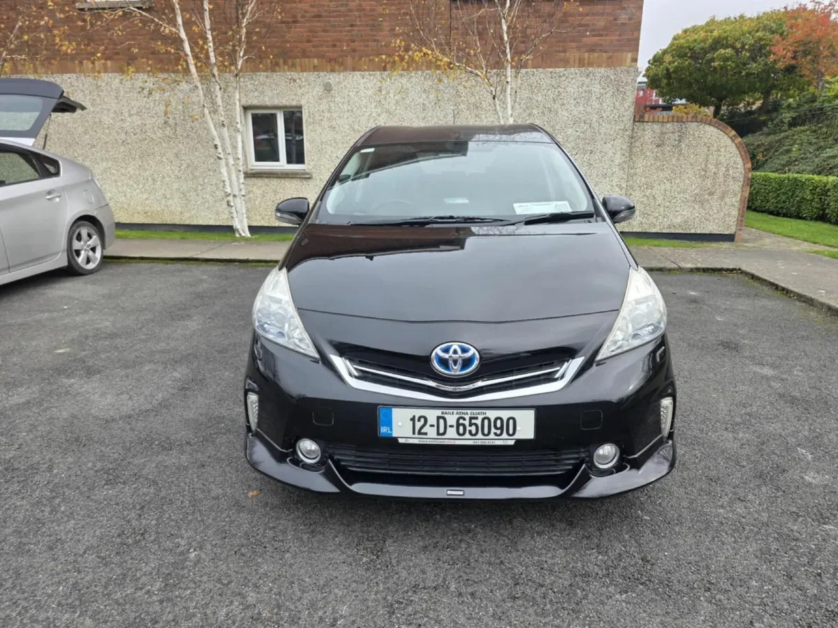 Toyota Prius Alpha / 7 Seater/ Low Mileage - Image 3