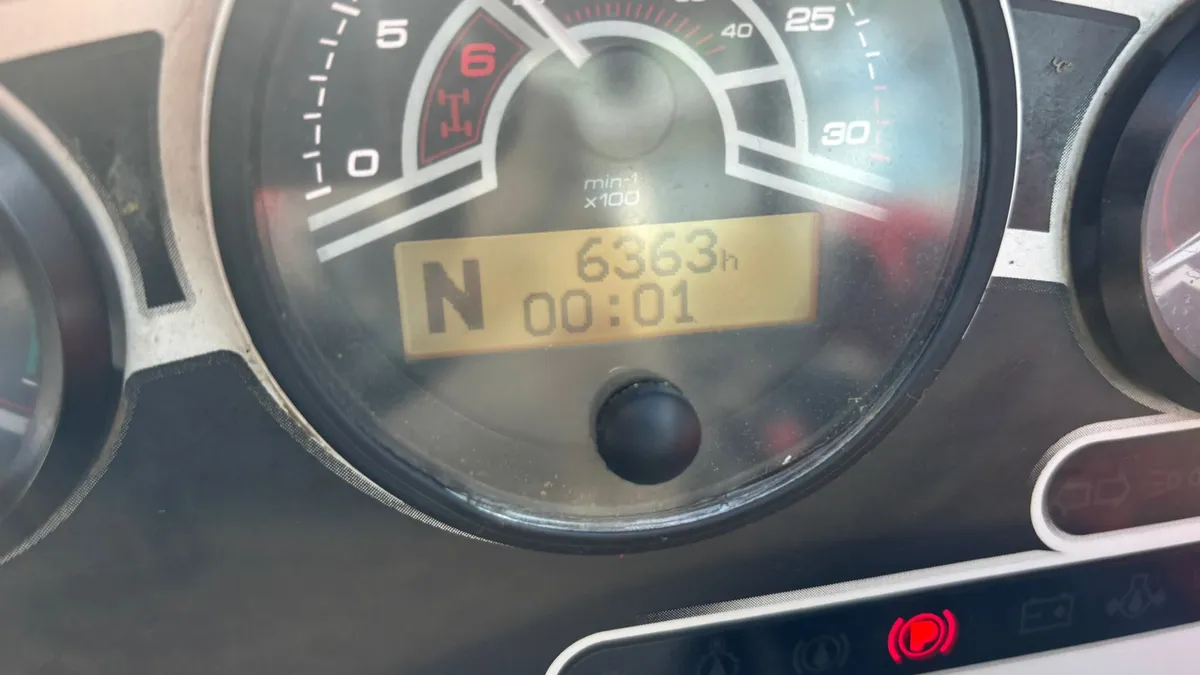 2016 Manitou MLT 735 - Image 3