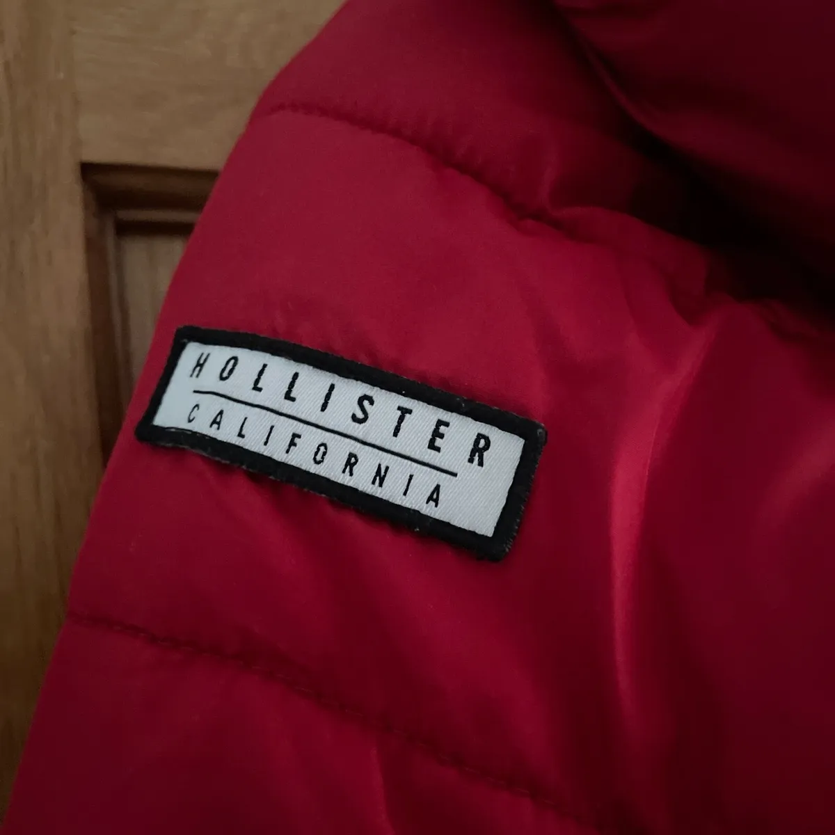 Hollister puffer jacket - Image 4