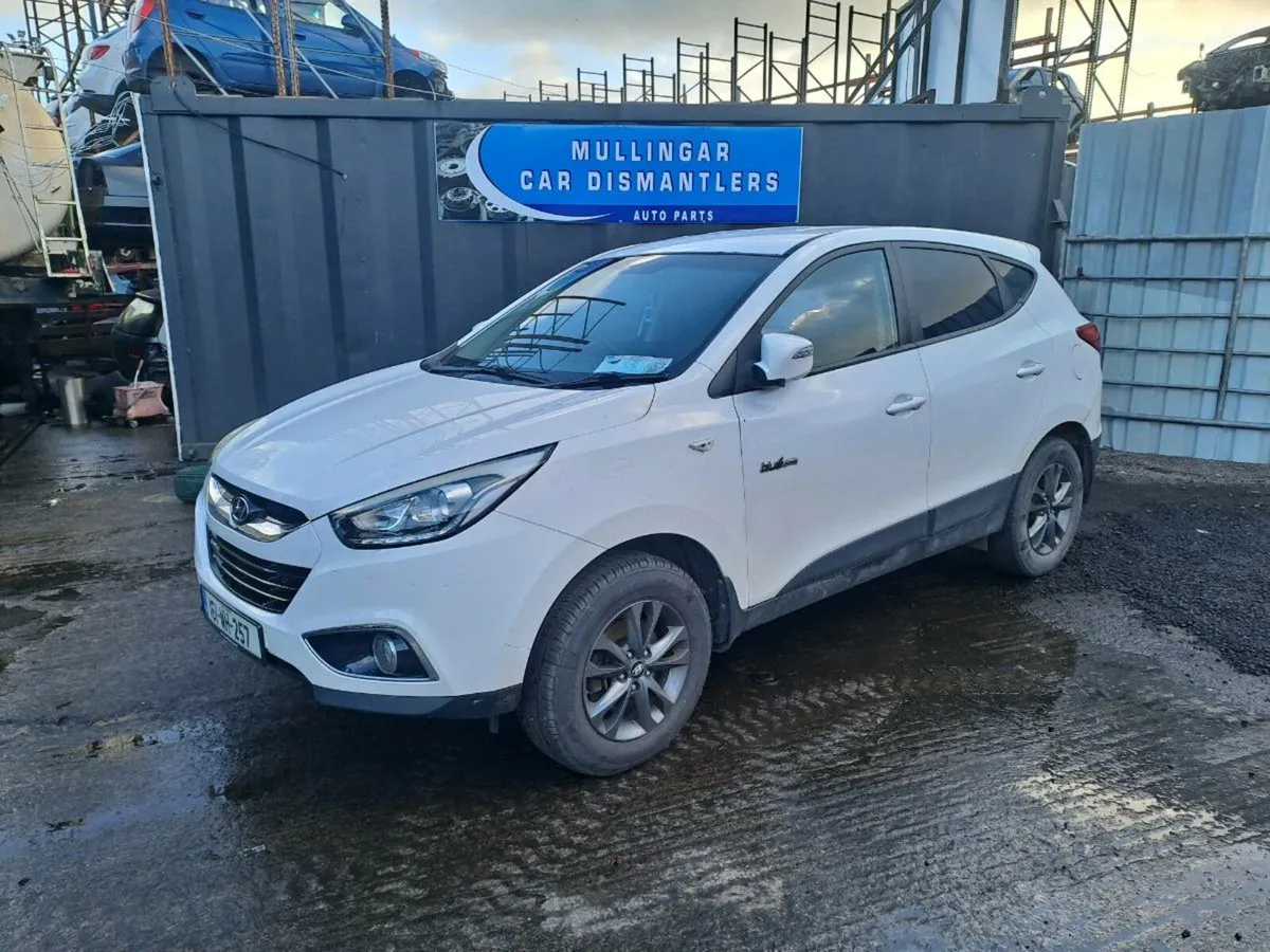 161 Hyundai ix35 breaking for parts - Image 4