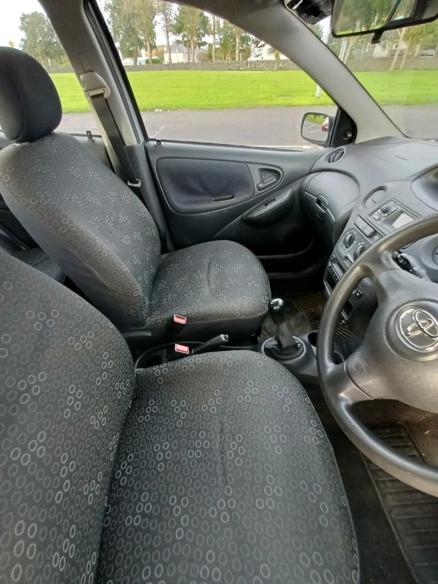 TOYOTA YARIS 05 1.0P TAX 06/26 NCT 02/26 - Image 4
