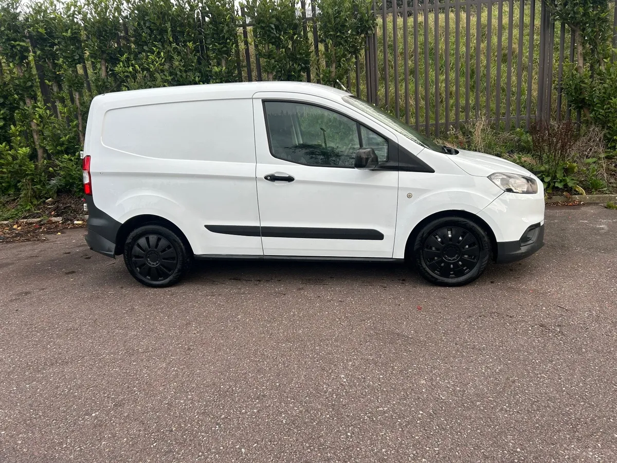 Ford Transit 2019 - Image 1