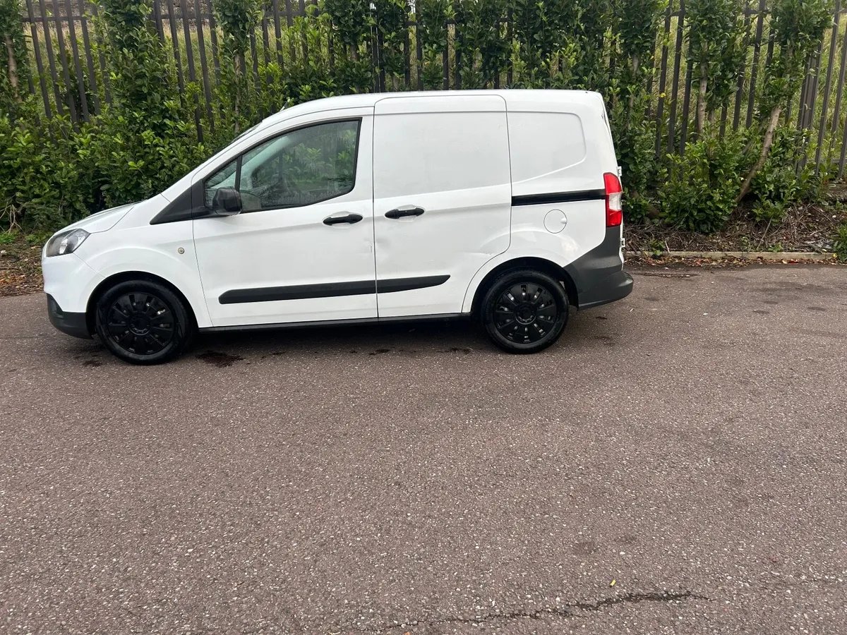 Ford Transit 2019 - Image 2