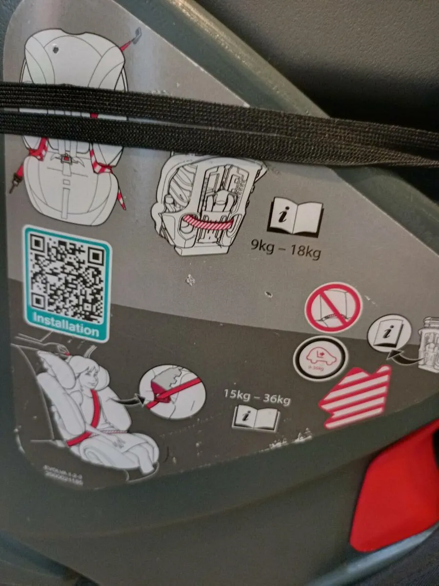 Britax kids booster seat. - Image 4