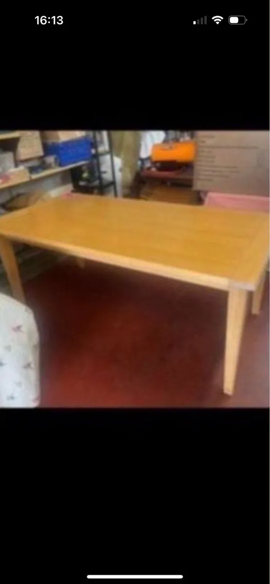 Kitchen table - Image 1