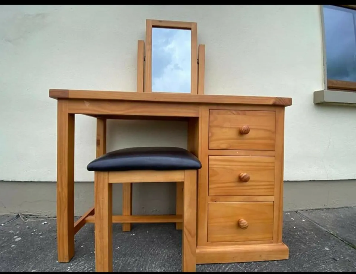 Dressing table - Image 2