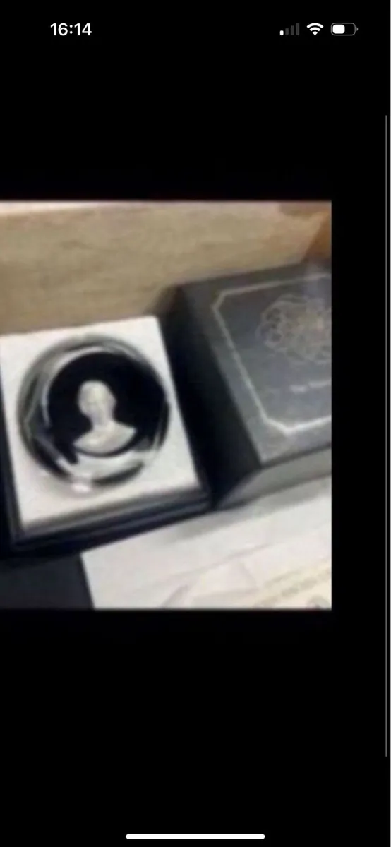 4 pinches baccarat commemorative paperweights - Image 3