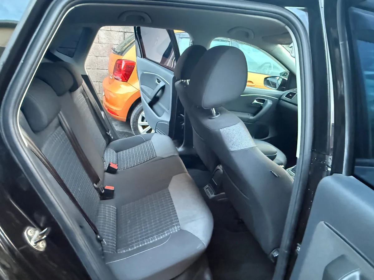Volkswagen polo 2015 1.2 Automatic - Image 3