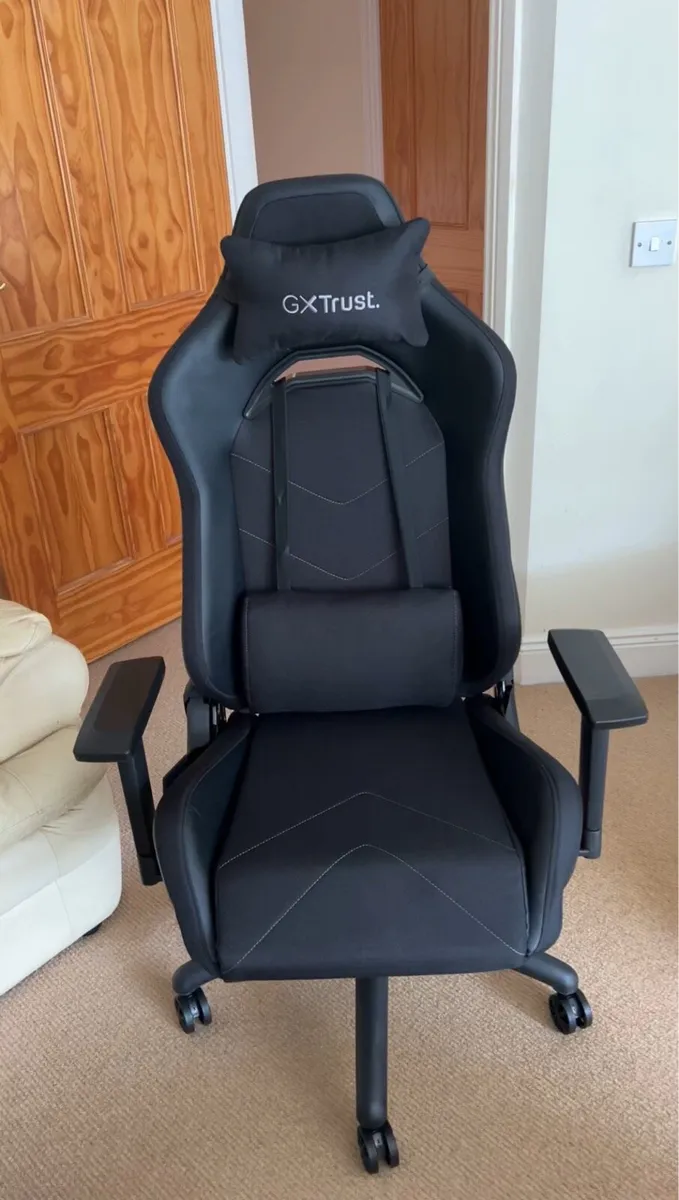 Trust GXT714 RUYA gaming chair Black - Image 1