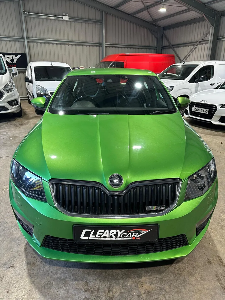 Skoda Octavia VRS CR TDI, Rare Rallye Green - Image 2