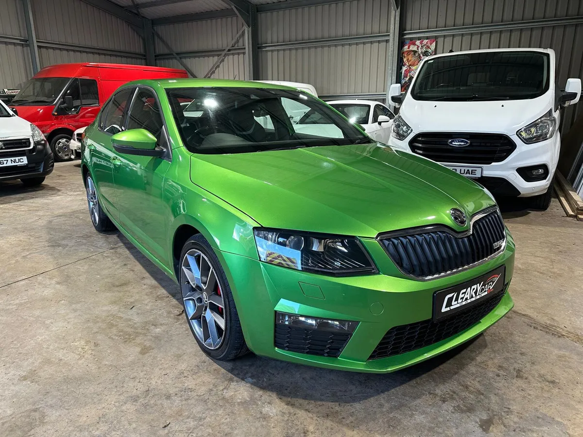 Skoda Octavia VRS CR TDI, Rare Rallye Green - Image 1