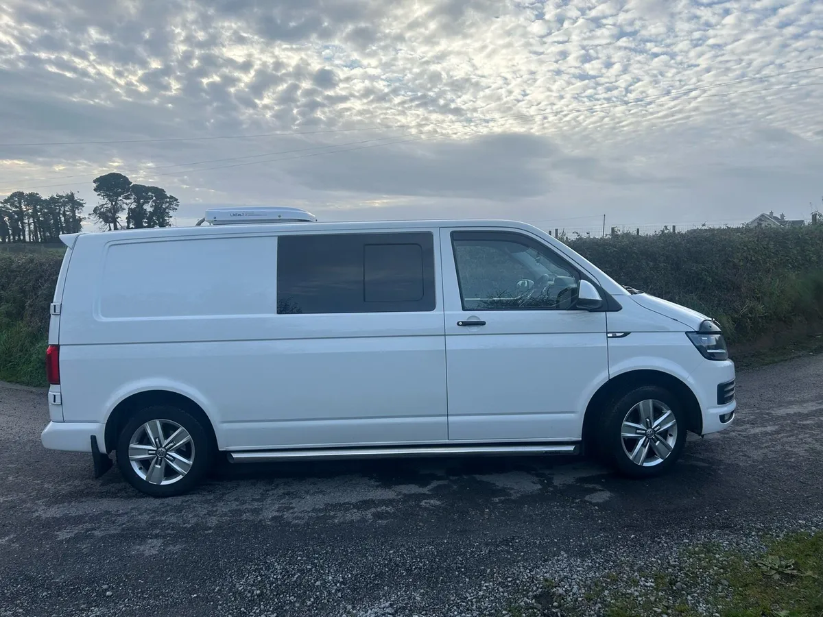 VW Transporter CREW CAB - Image 2