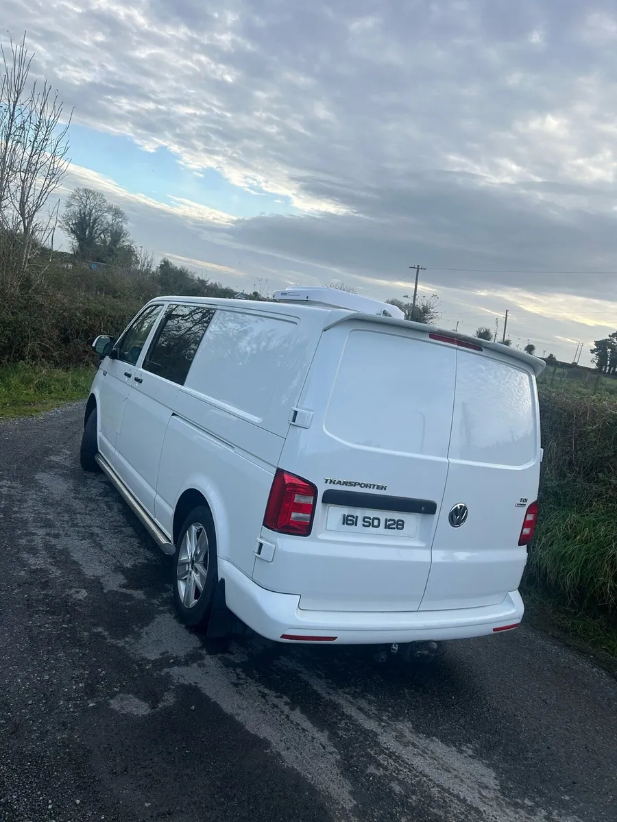VW Transporter CREW CAB - Image 4