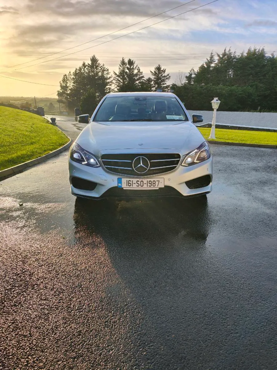 Mercedes-Benz E220 - Image 4