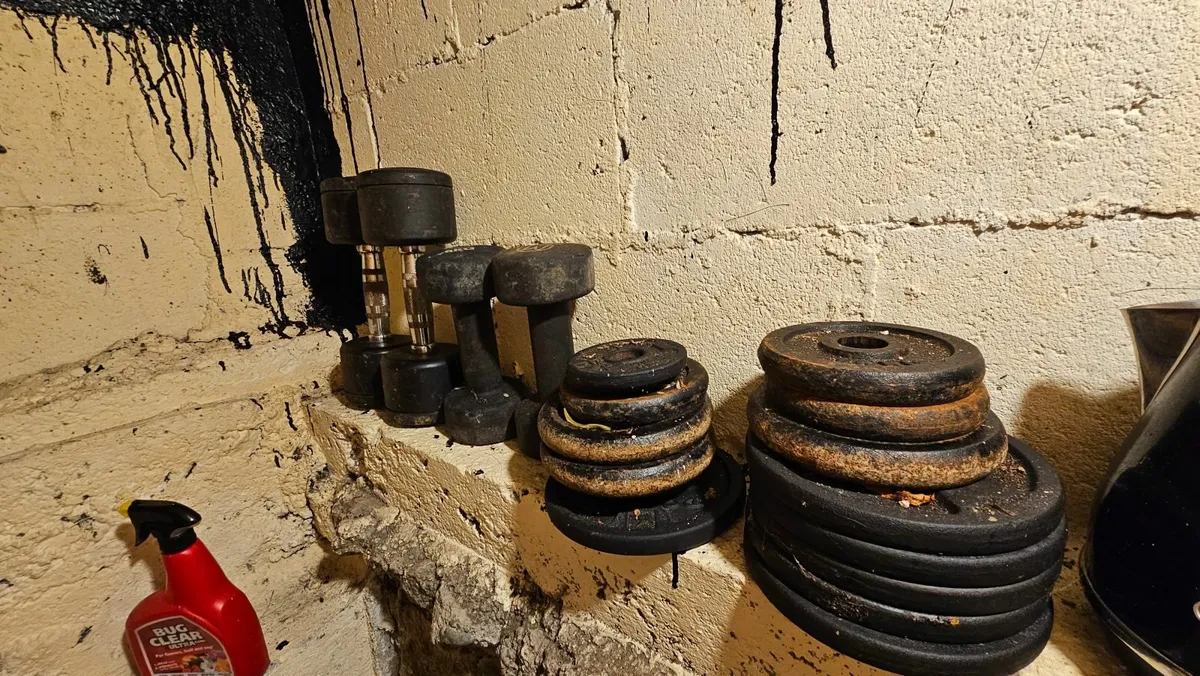 Free home gym equipment (bench, barbell, dumbbells - Image 3