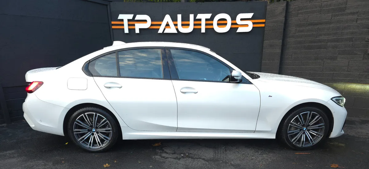 BMW 3-Series 2020 M-Sport - Image 2