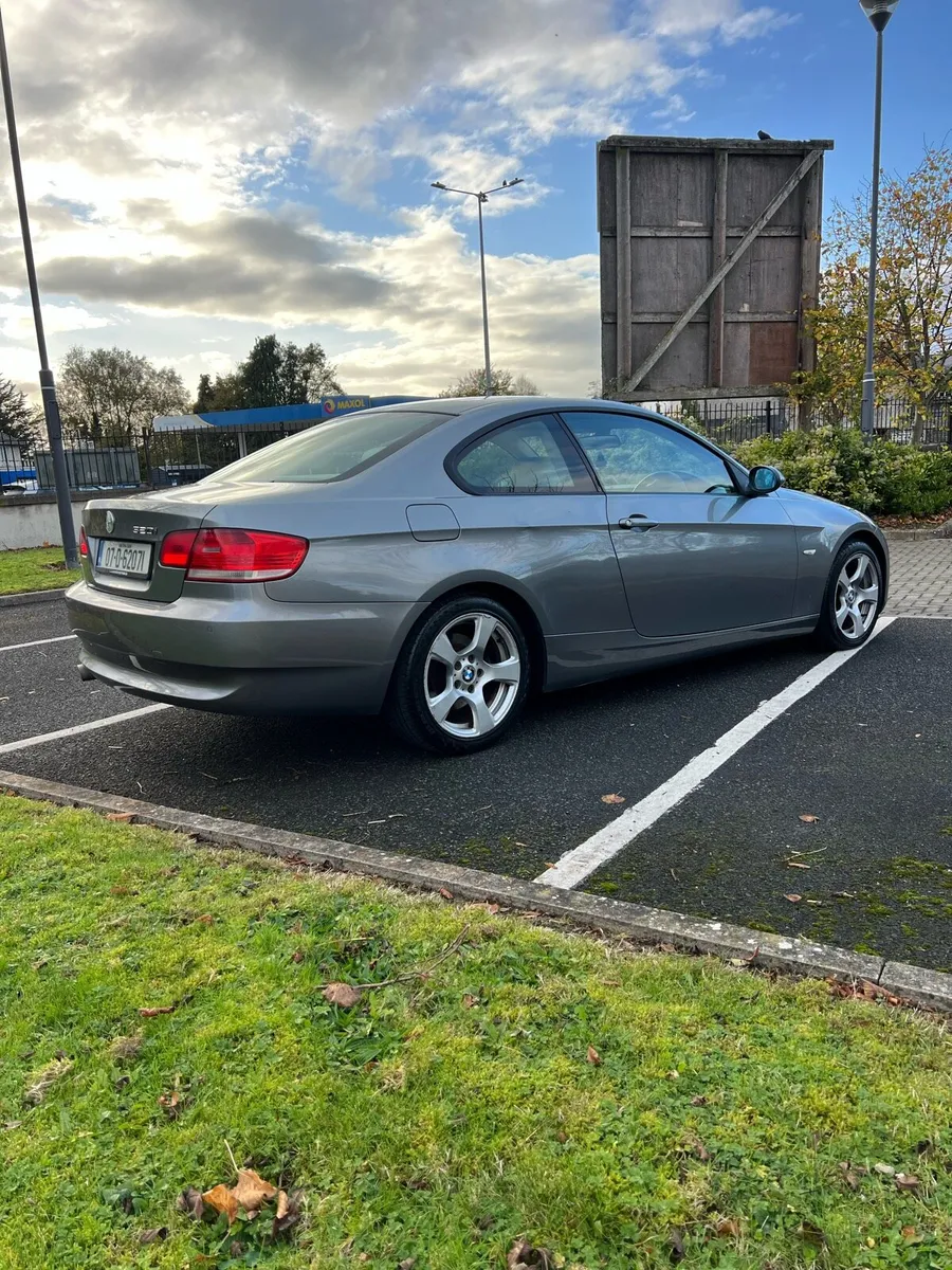 BMW 320I 2.0 PETROL AUTOMATIC - Image 3