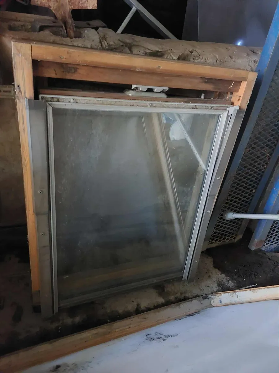 Second hand velux window - Image 2