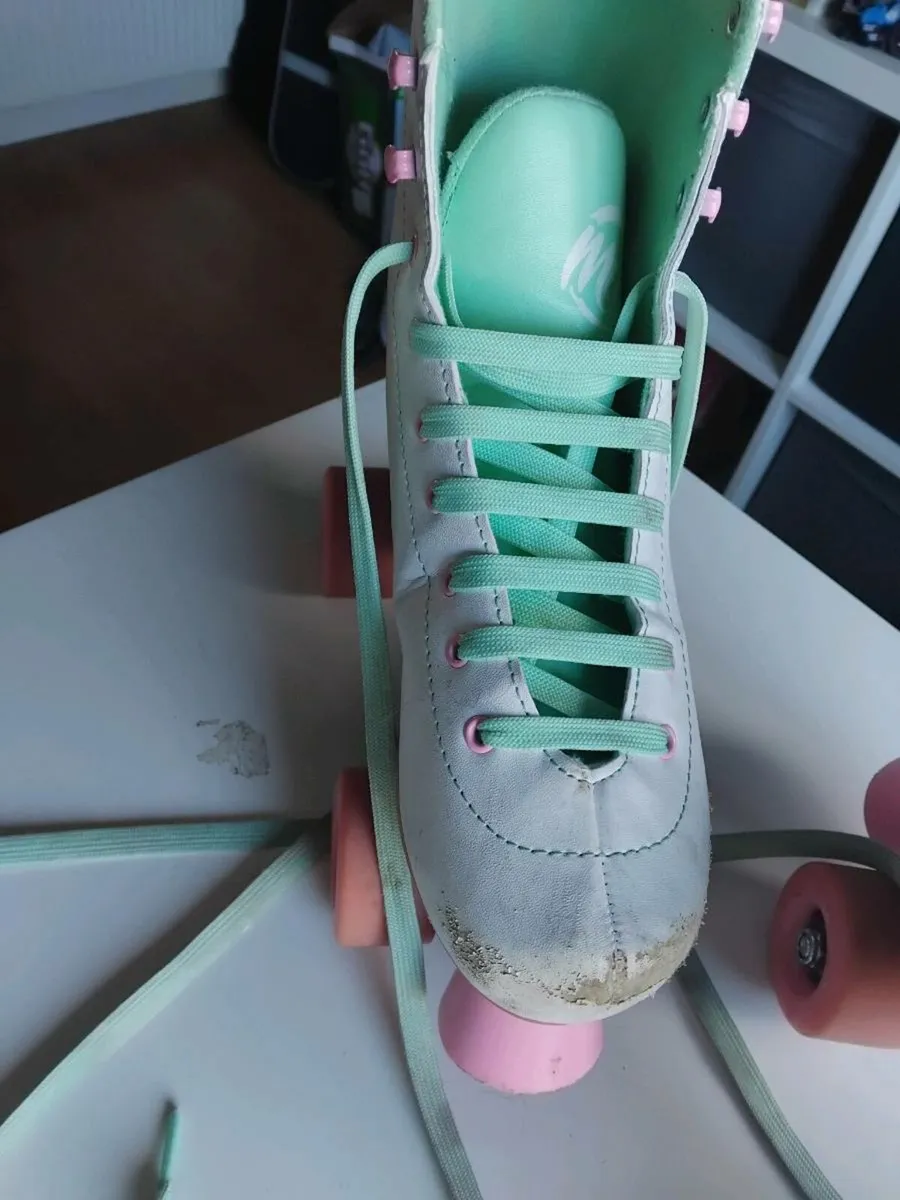 Rolling skates - Image 1