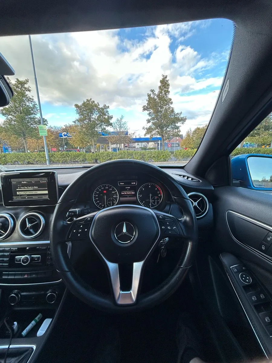 Mercedes A180 AMG interior - Image 4
