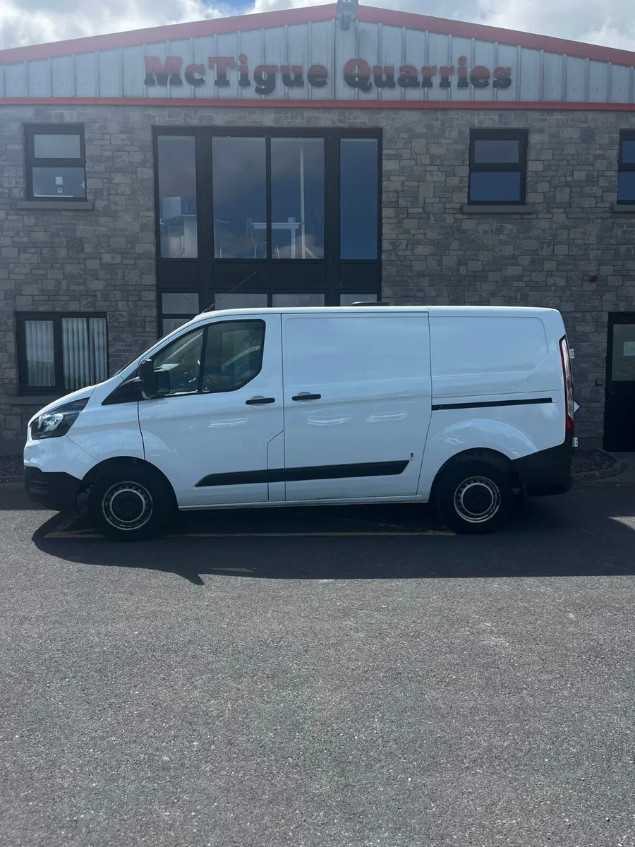2018 Ford Transit Custom - Image 4