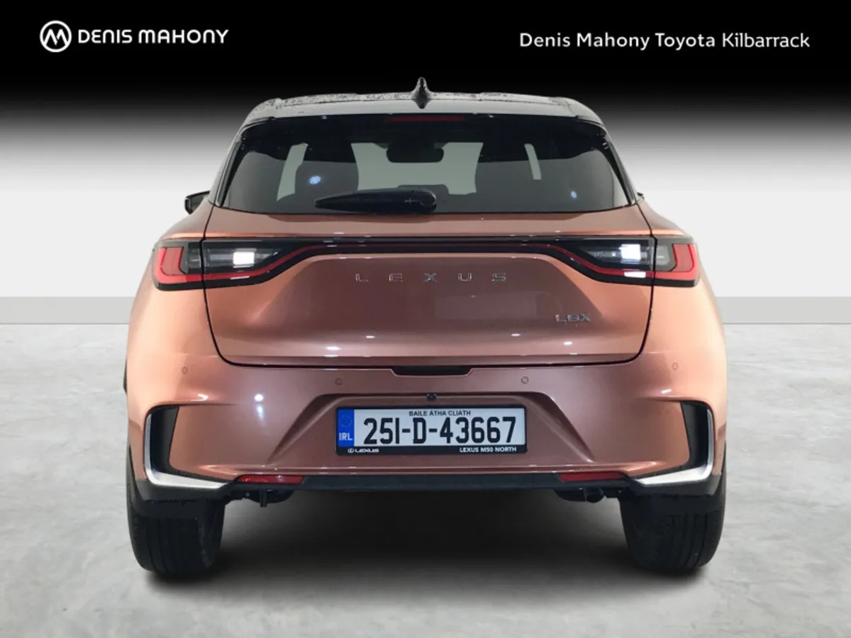 Lexus LBX LBX EMOTION - Image 4