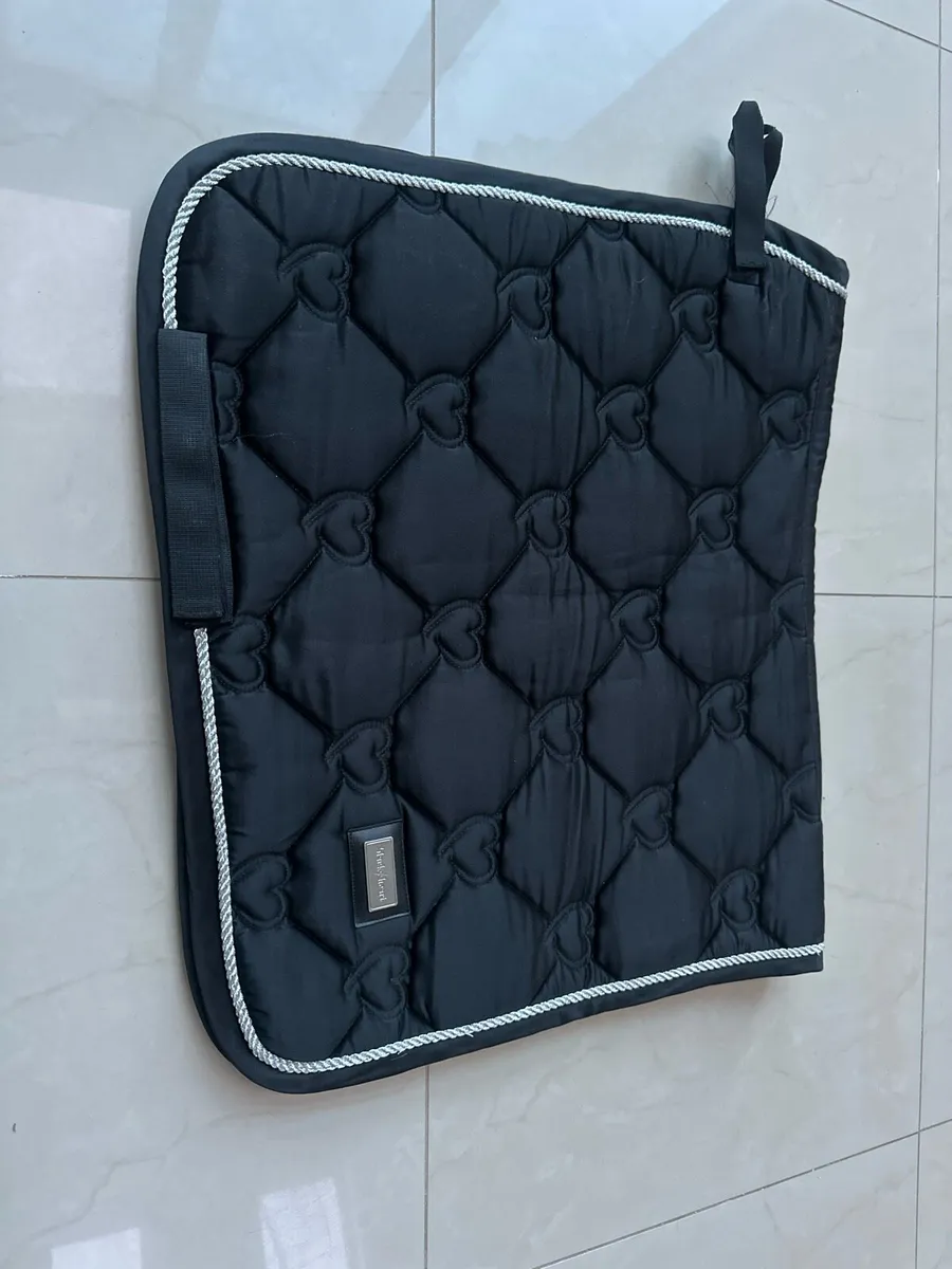 Saddle pad - Image 1