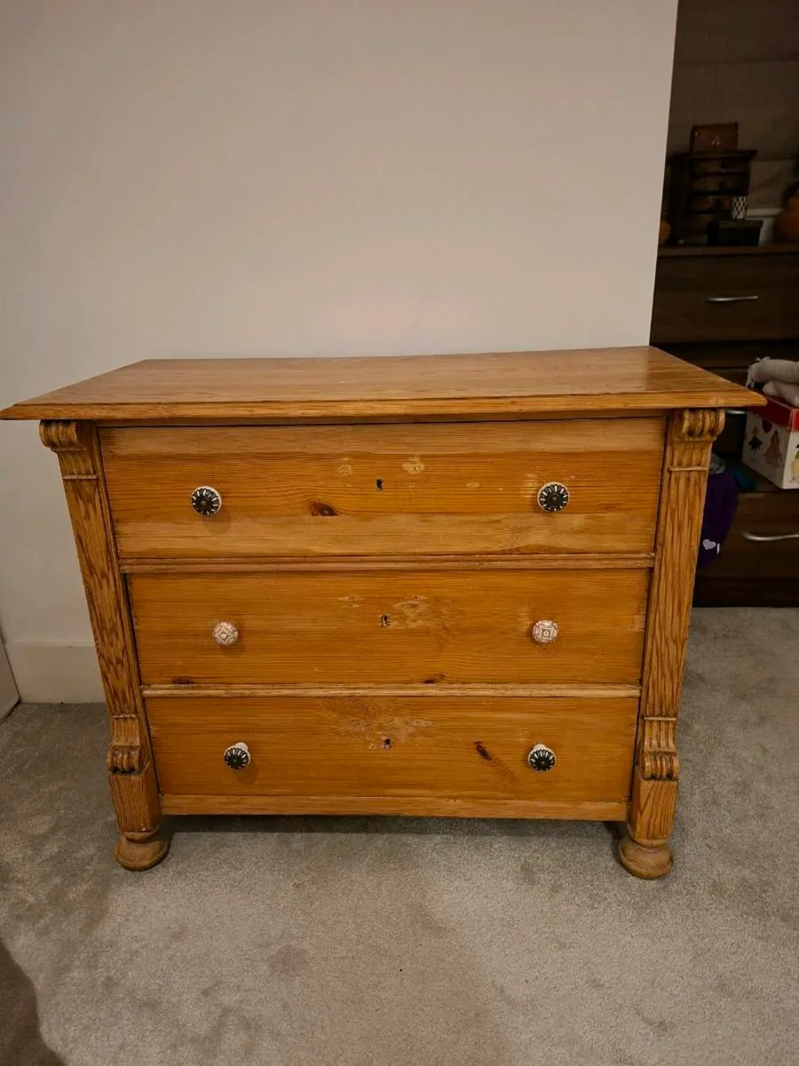 Chest of Drawers - Image 1