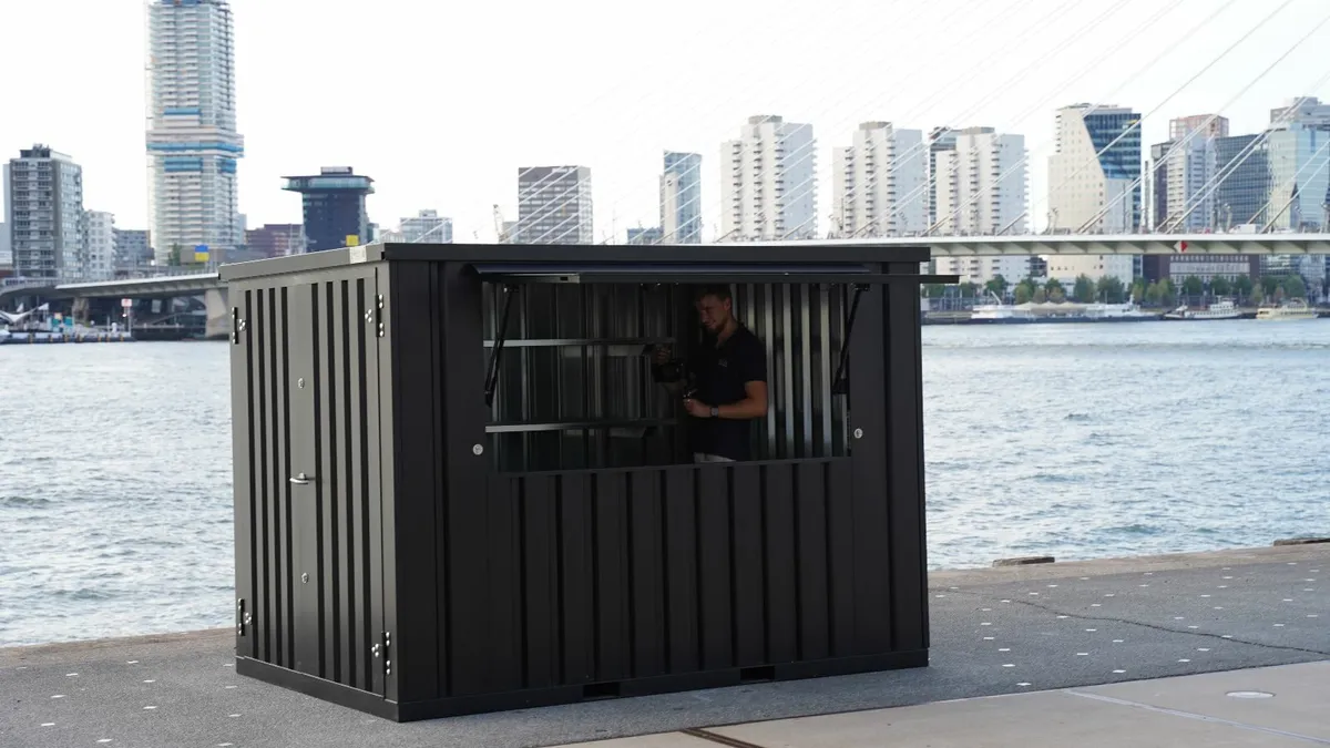 Portable Bar Container – Perfect for Any Venue - Image 1