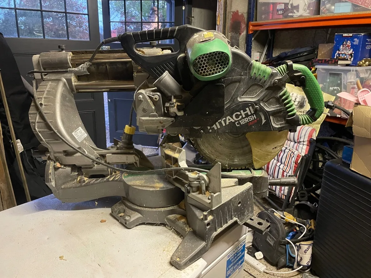 Hitachi C12RSH Laser Saw - Image 2