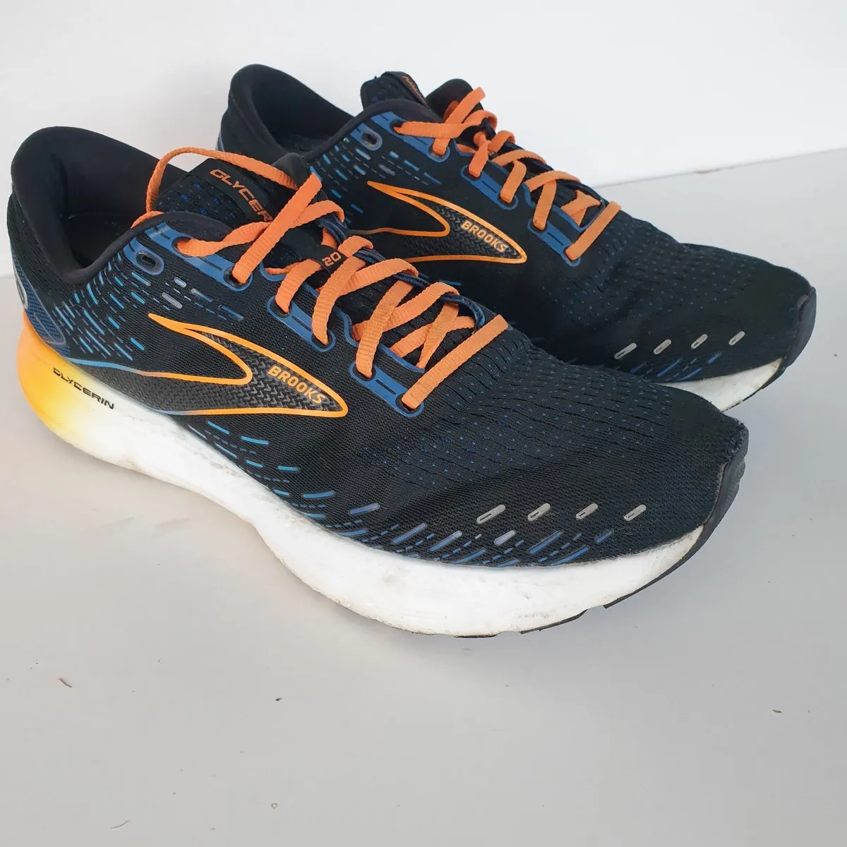 Brooks glycerin 20 trainers size 12 - Image 1