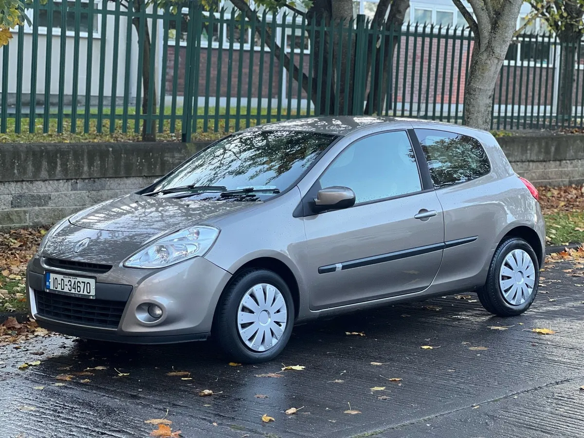 2010 Renault Clio - Image 2