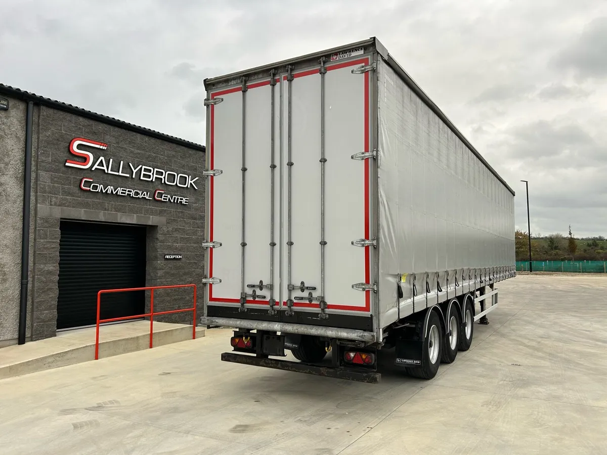 Curtainsider - Image 1