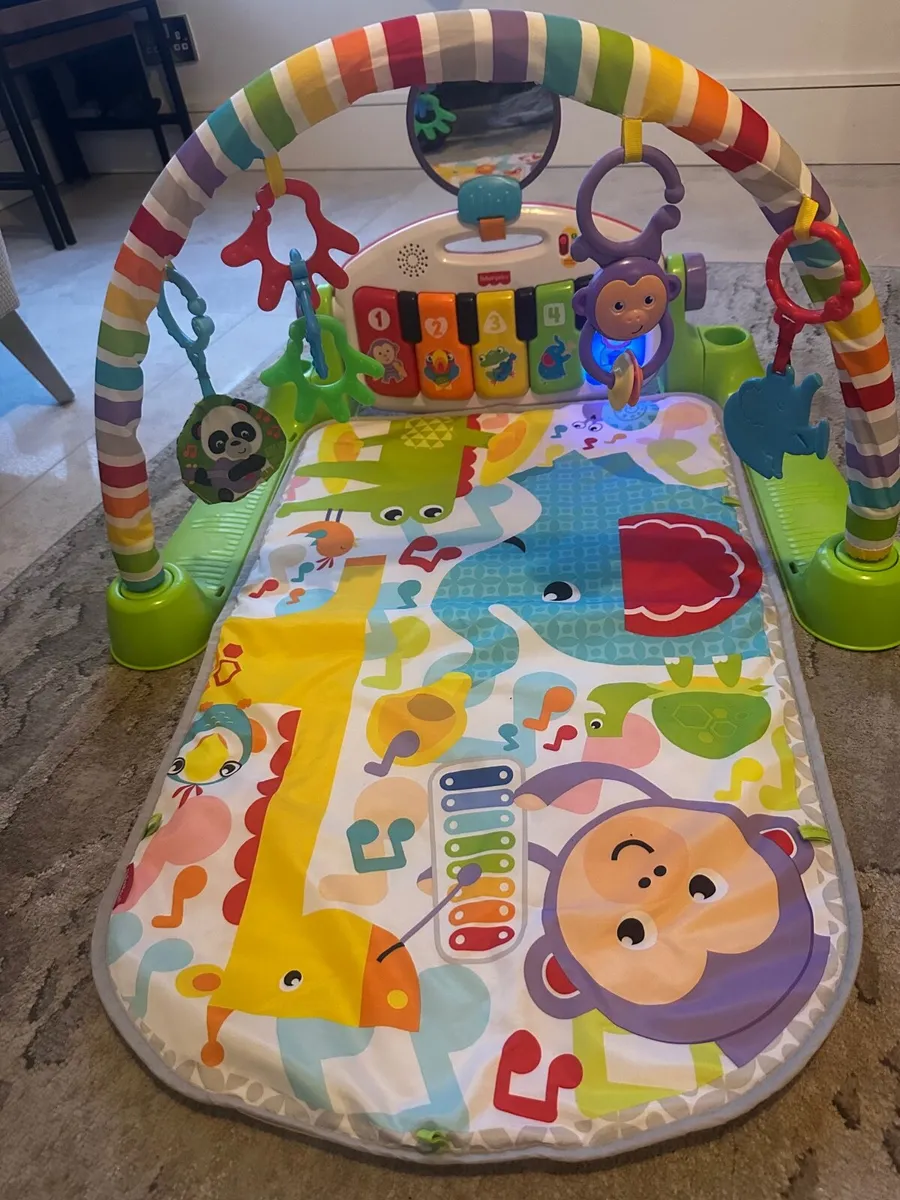 Fisher Price kick and play piano play mat - Image 1