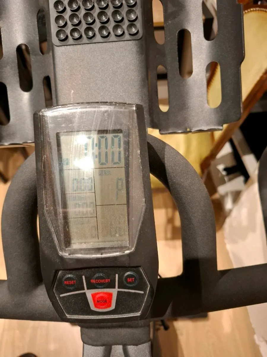 Exercise bicycle - Image 3