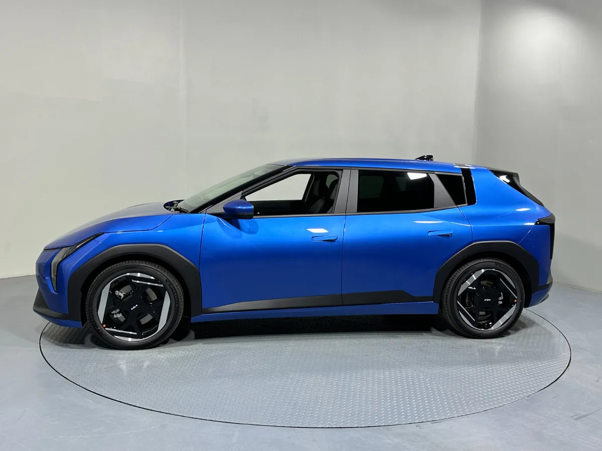 Kia EV4 GT Line Hatchback 81.4 Kw/h 630Kms Range - Image 4