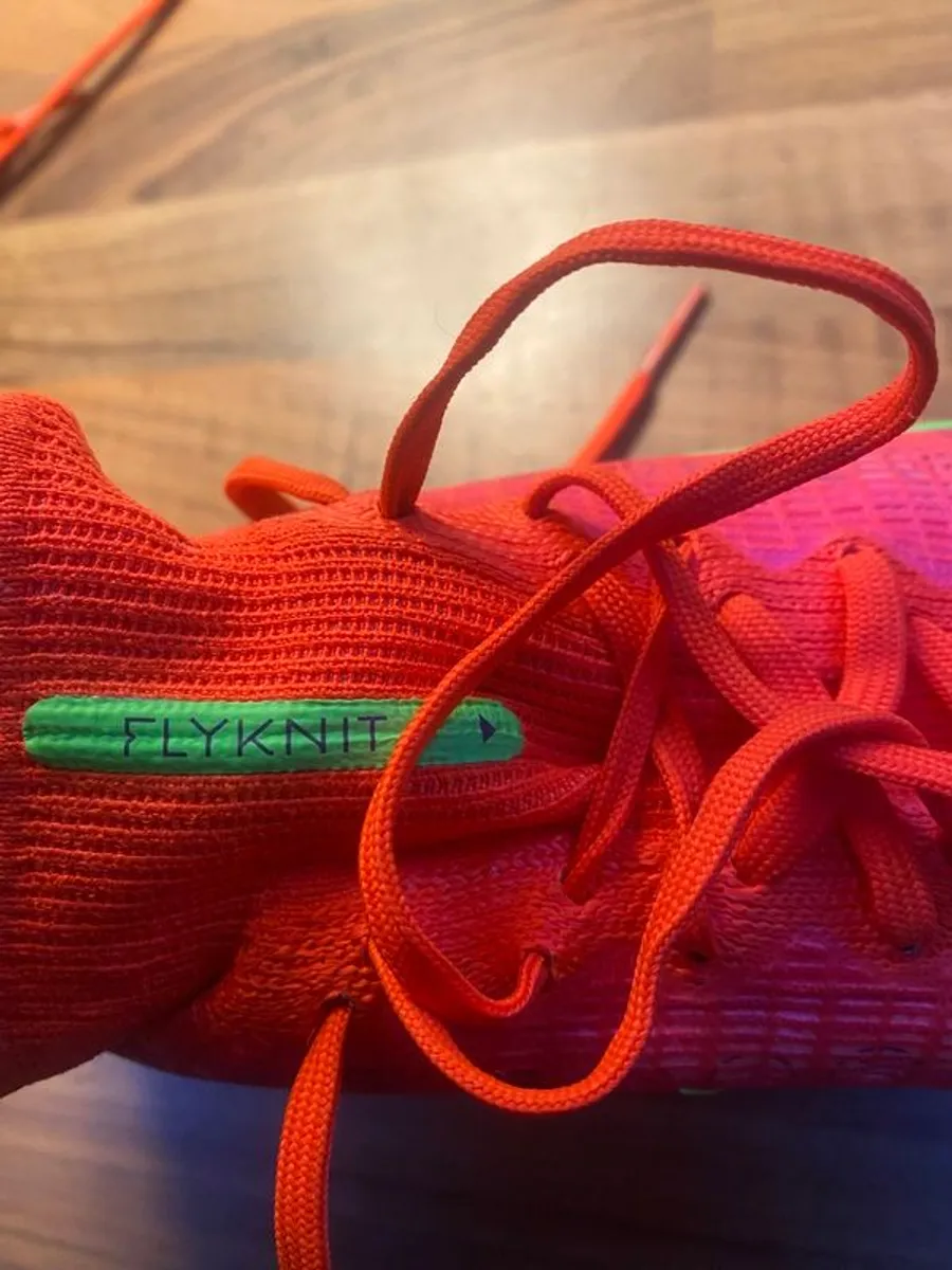 Football / Astro / Hiking boots - Image 2