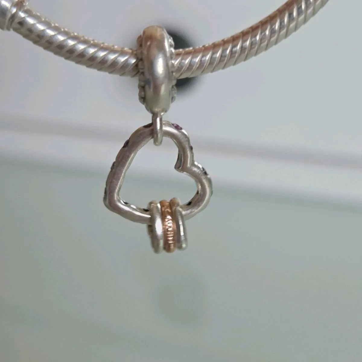 Pandora charm dangle hearts - Image 1