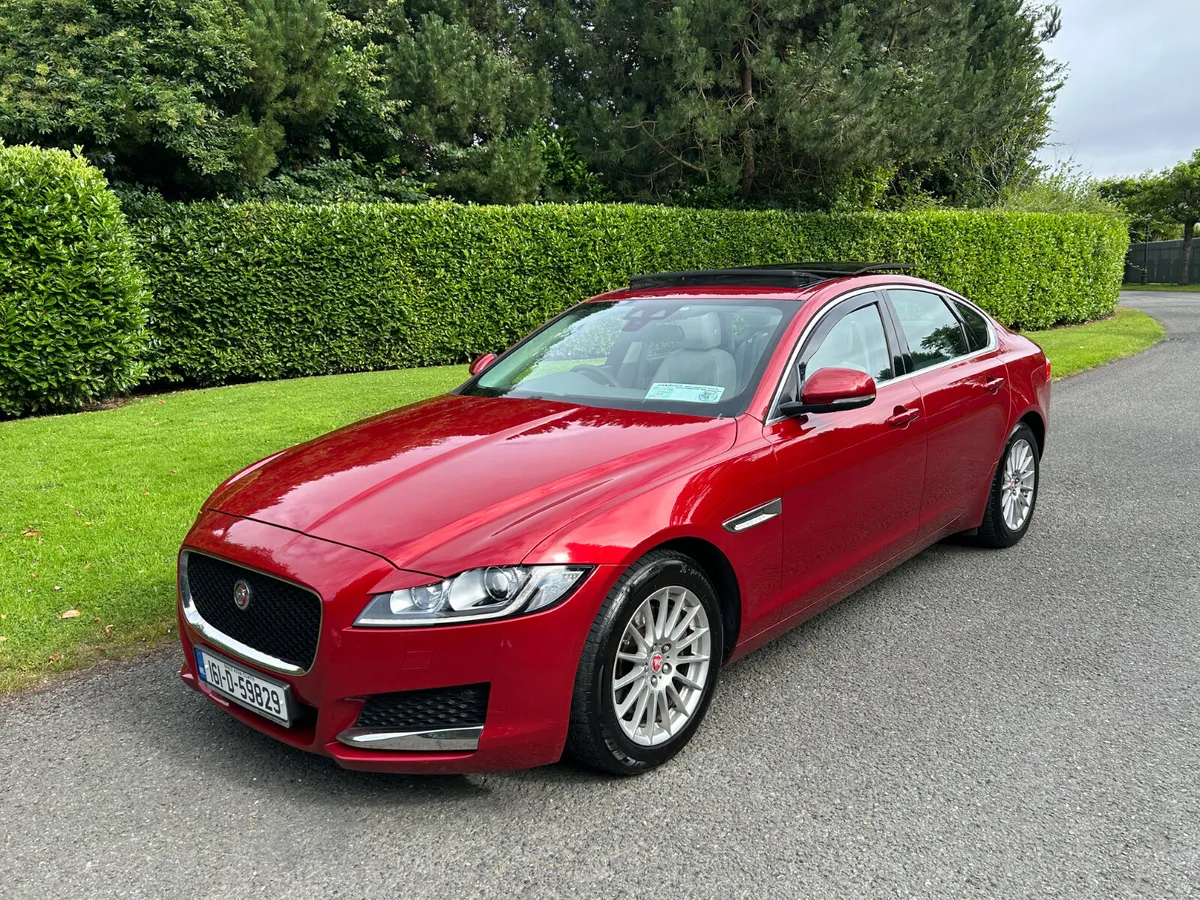 16 Jaguar XF Automatic Prestige NCT 8/26 €11450 - Image 4