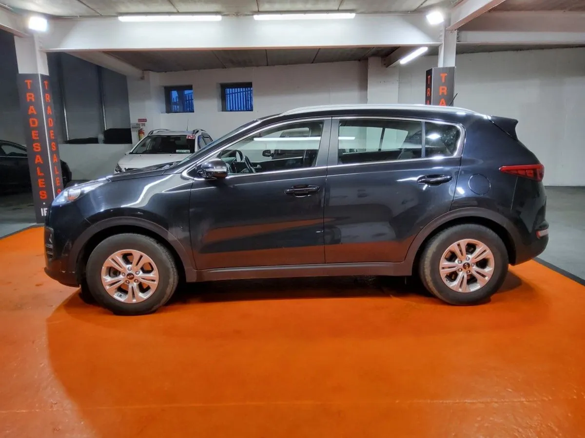 Kia Sportage 1.7 LX - Image 3