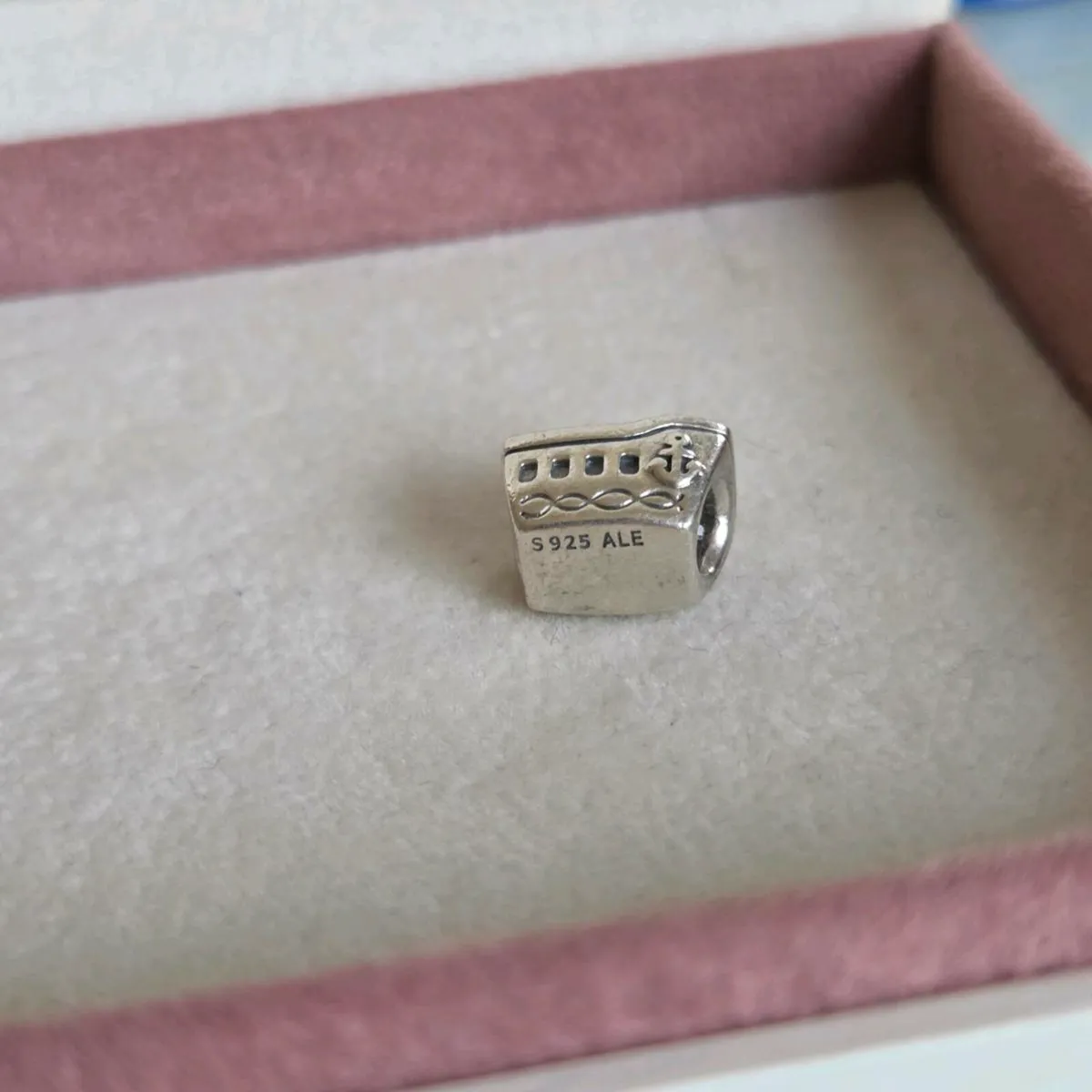 Pandor all aboard cruise ship charm - Image 4