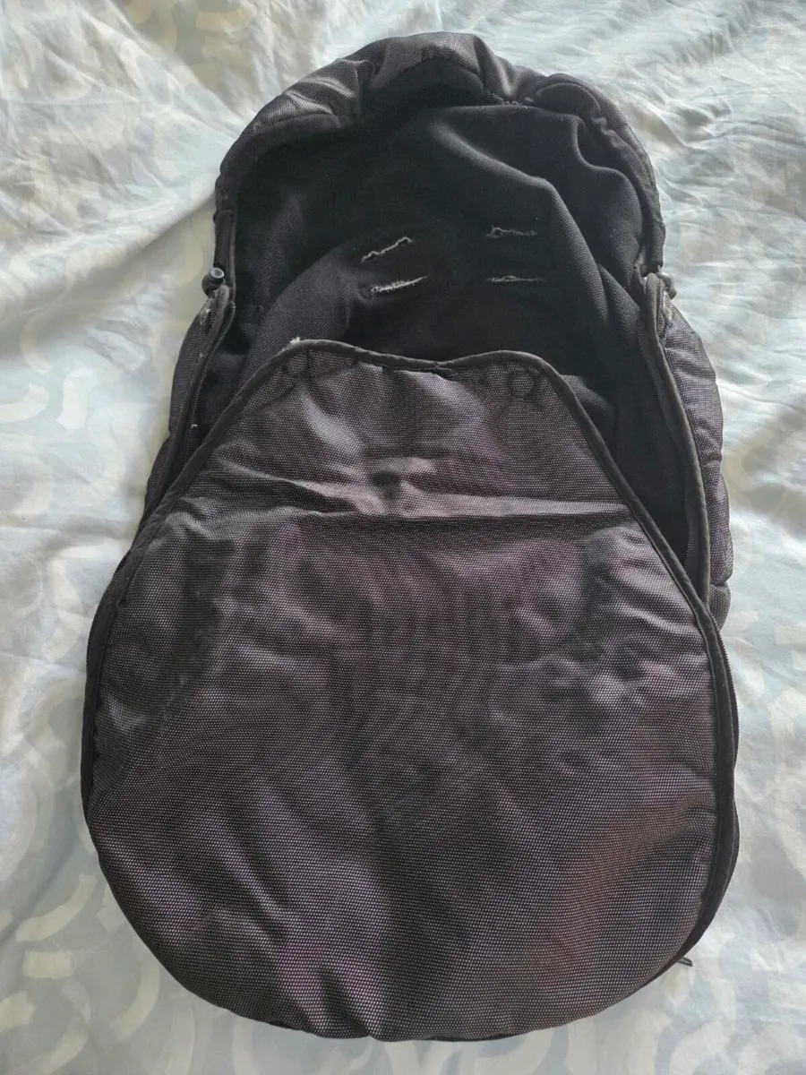 Maxi Cosi newborn footmuff - Image 1