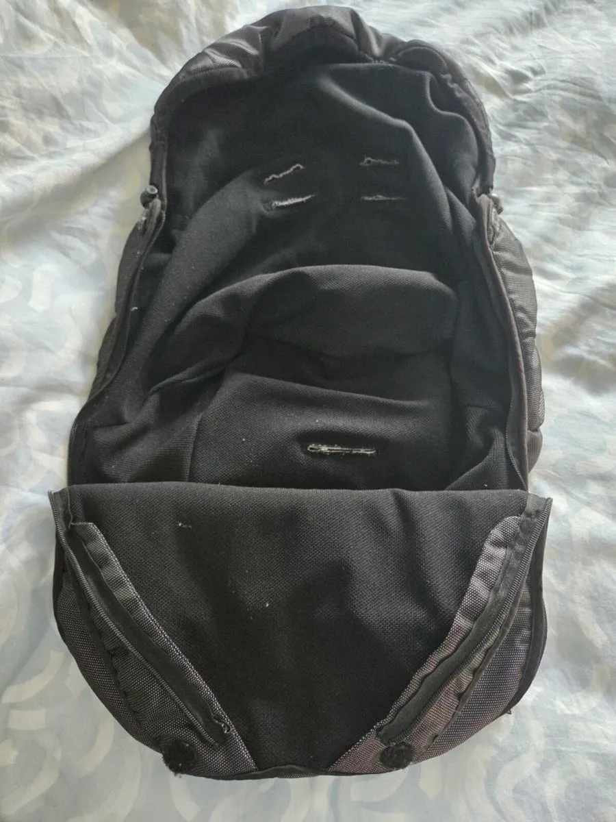 Maxi Cosi newborn footmuff - Image 2