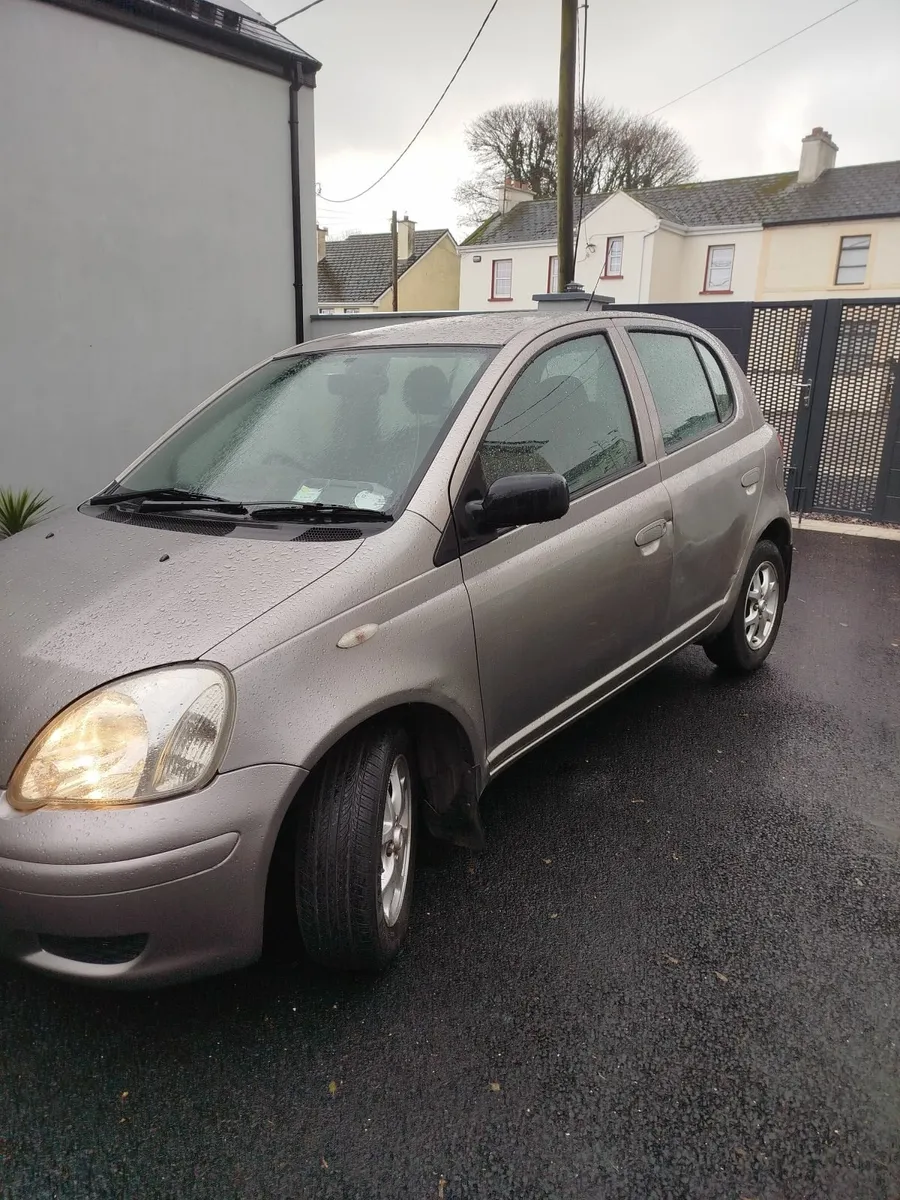 €1750 ✨TOYOTA YARIS with NCT✨ - Image 3