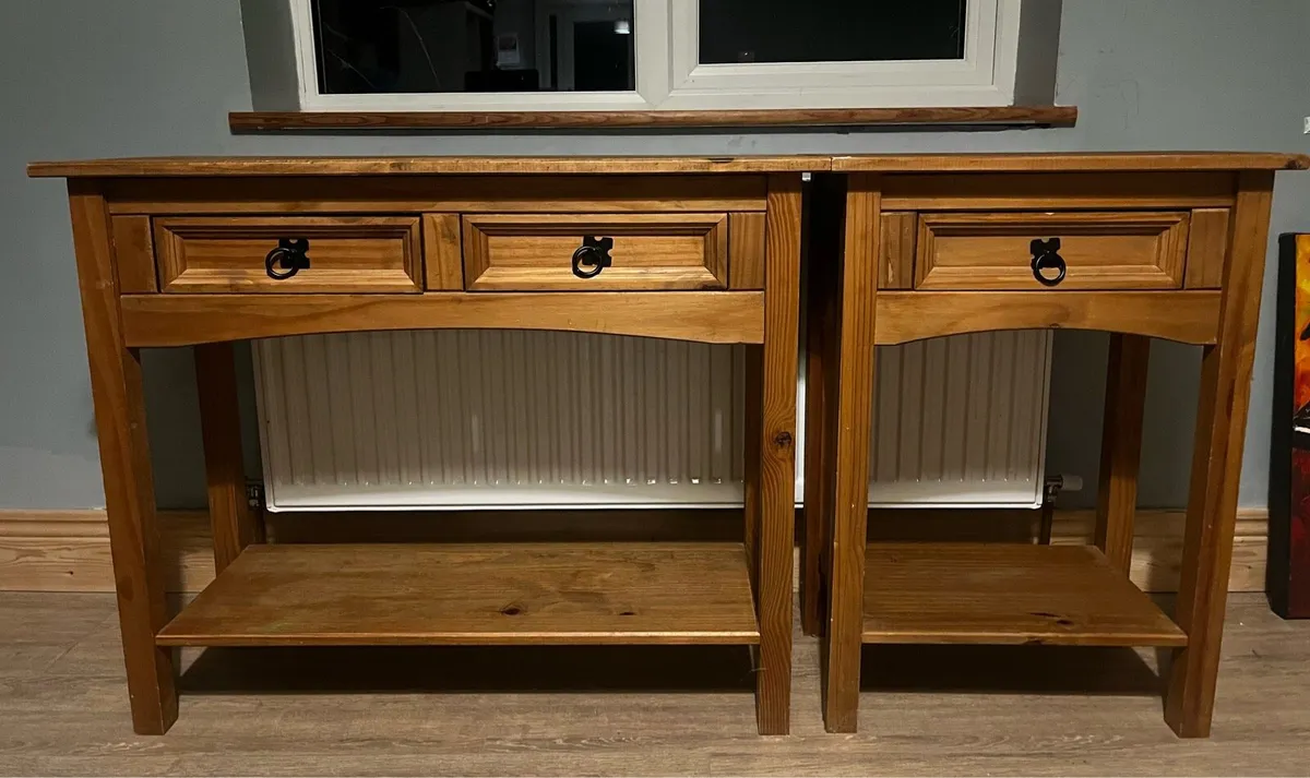 Console table and Lamp table - Image 1