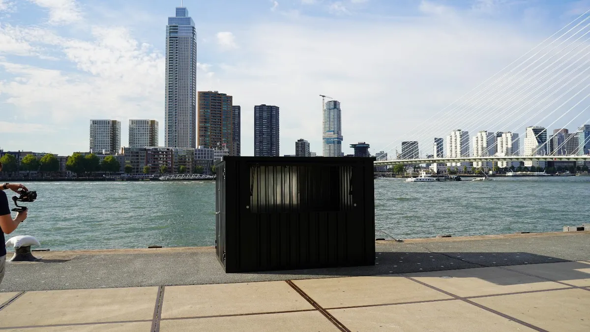 Container Bar Unit – Unique and Practical - Image 4