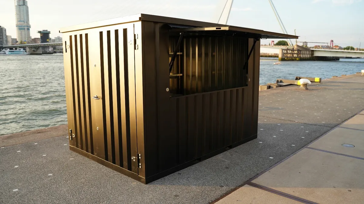 Pop-Up Pub Container – Built for Outdoor Fun - Image 4